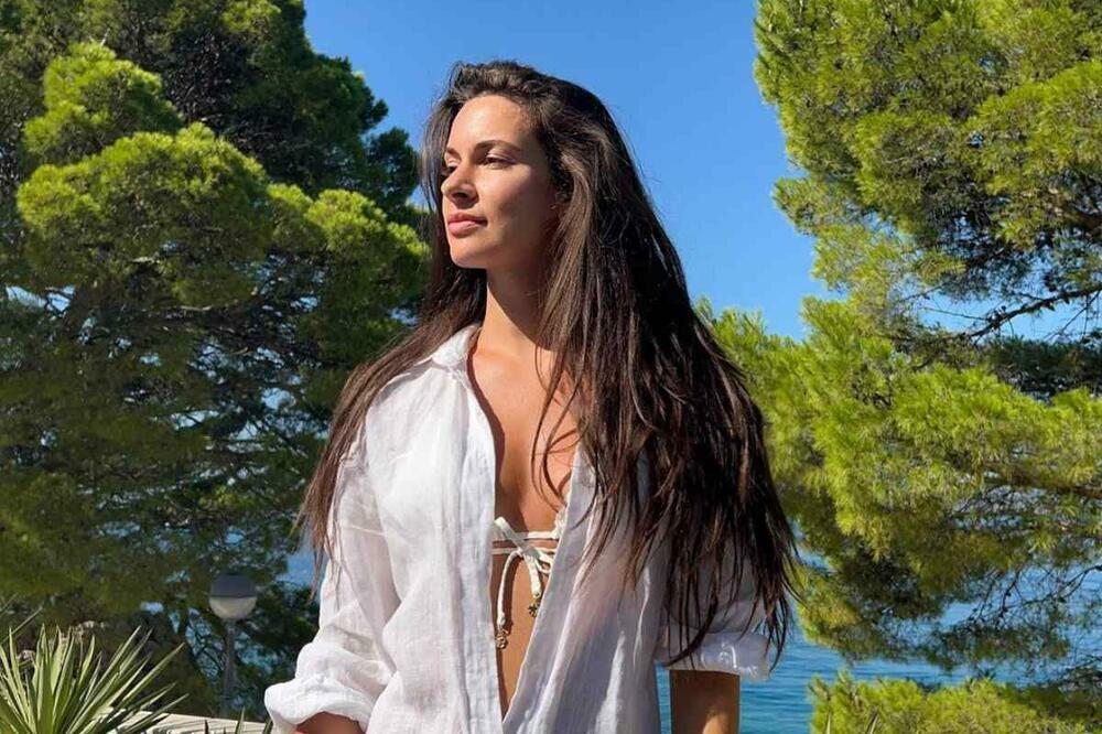 OVO JE VERENIK DRAGANE KOSJERINE! KONAČNO PODELILA JAVNO INTIMNE TRENUTKE: Brutalno je dobar frajer! (FOTO)