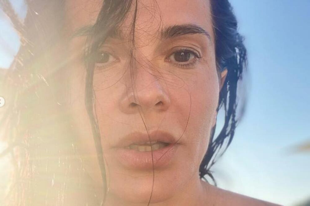 SRPSKA VODITELJKA UHVAĆENA POLUGOLA! Zbog ovog na NJOJ teško da ćete DOŽIVETI STOTU (FOTO)