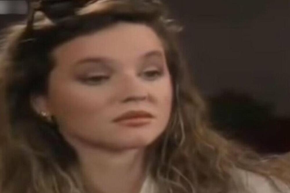 POSLE VELIKE TRAGEDIJE NESTALA JE SA JAVNE SCENE: Danas je DRUGA OSOBA, a svi je pamtite iz "Srećnih ljudi"! FOTO