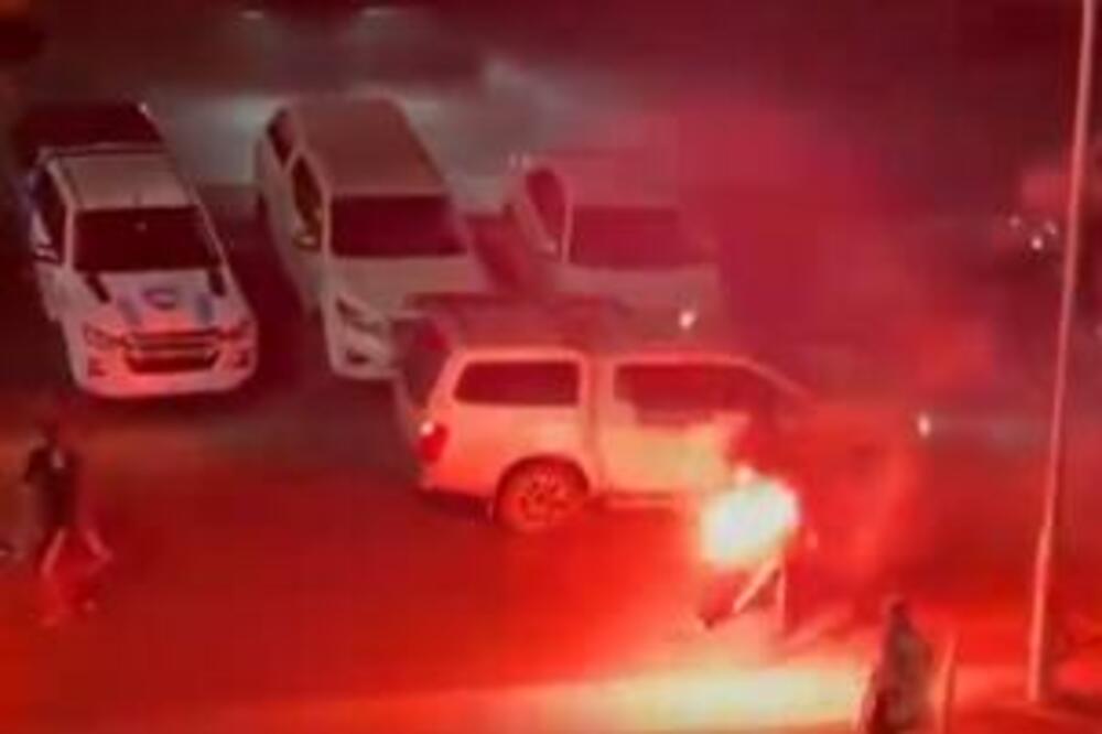 SUKOB HULIGANA: Palice, gađanje bakljama i kamenicama! USLEDILO JE BEŽANJE! (VIDEO)