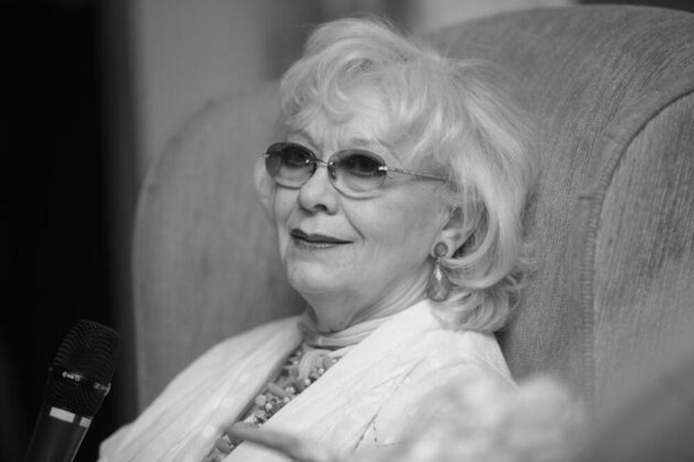 Milena Dravić je tada gađala novinarku: Pitanje koje joj je postavila frapiralo je sve, brujalo se o ovome danima