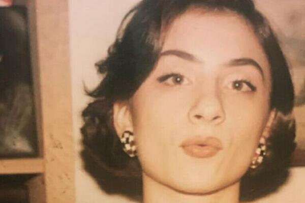 CELA SRBIJA JE LILA SUZE ZBOG SMRTI NJENOG MUŽA: Prepoznajete li je? (FOTO)