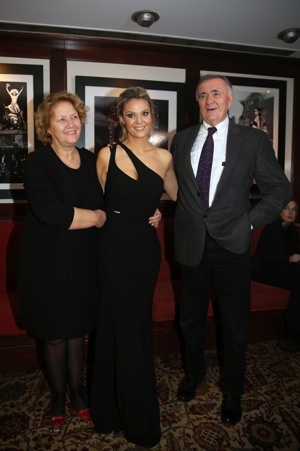 Lena je podelila vest da joj je mama preminula