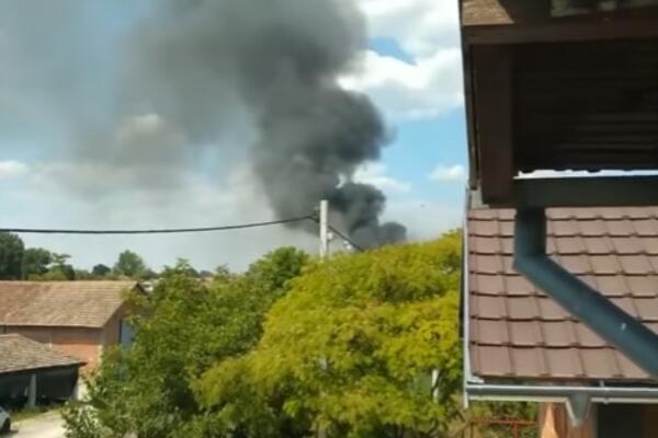 OGROMAN POŽAR BUKTI U NOVOM SADU! (VIDEO)