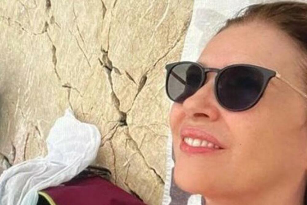 POZNATA GLUMICA ZAVRŠILA U HITNOJ: Mogla je da se UGUŠI, objavila i FOTKU