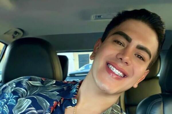 DIREKTOR OSNOVNE ŠKOLE VRELIM FOTKAMA ŠOKIRAO RODITELJE: Odmah je SMENJEN zbog OVOG SADRŽAJA, ŠOK (FOTO)