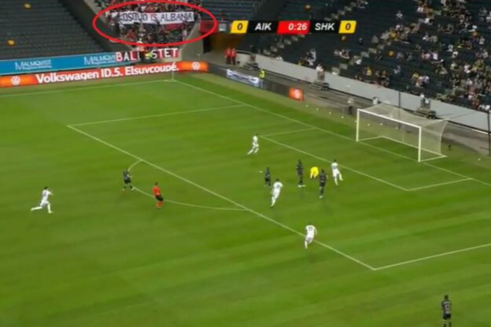 SKANDAL U ŠVEDSKOJ: Navijači Škendije razvili transparent "Kosovo je Albanija", UEFA na potezu! (VIDEO)