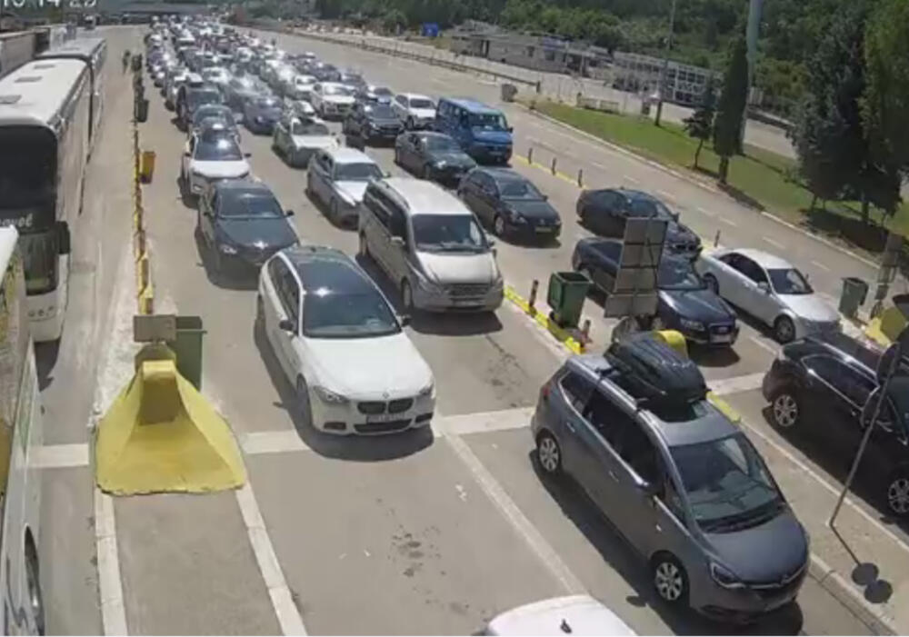 Granični prelaz Gradina