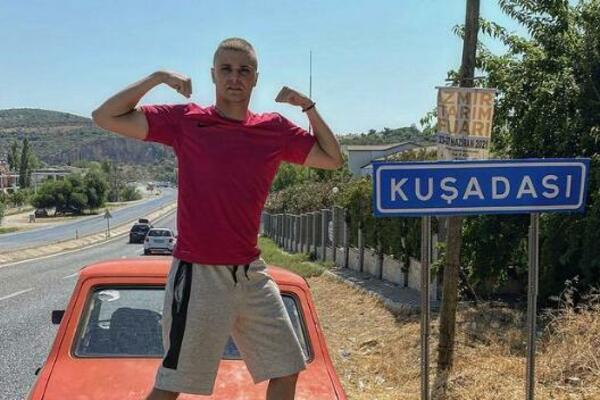 "OTIŠLI SMO U AZIJU SA STOJADINA": Vozio 30 sati od Leskovca do Kušadasija, MLADIĆ POMERIO GRANICE! (FOTO)