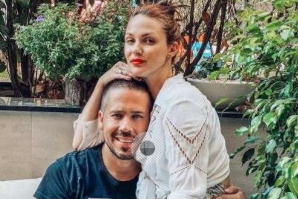 SHVATILA SAM DA NEMA PREDAJE... Ovo ju je zateklo NESPREMNU u trudnoći!