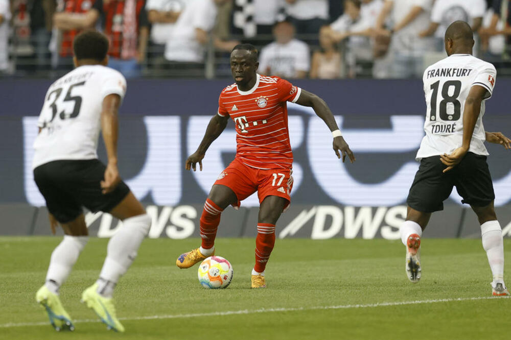 BAJERN SE "IŽIVLJAVAO" NAD KOSTIĆEVIM FRANKFURTOM: Šampion Nemačke sa 6 komada URNISAO osvajača Lige Evrope!