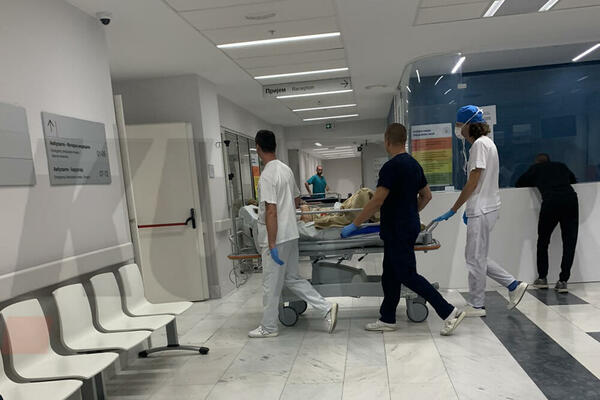 UPRAVO ISPLIVALI PRVI SNIMCI MILJANE KULIĆ IZ BOLNICE: Hitno je ODVODE U ŠOK SOBU, Marija KUKA! (VIDEO)