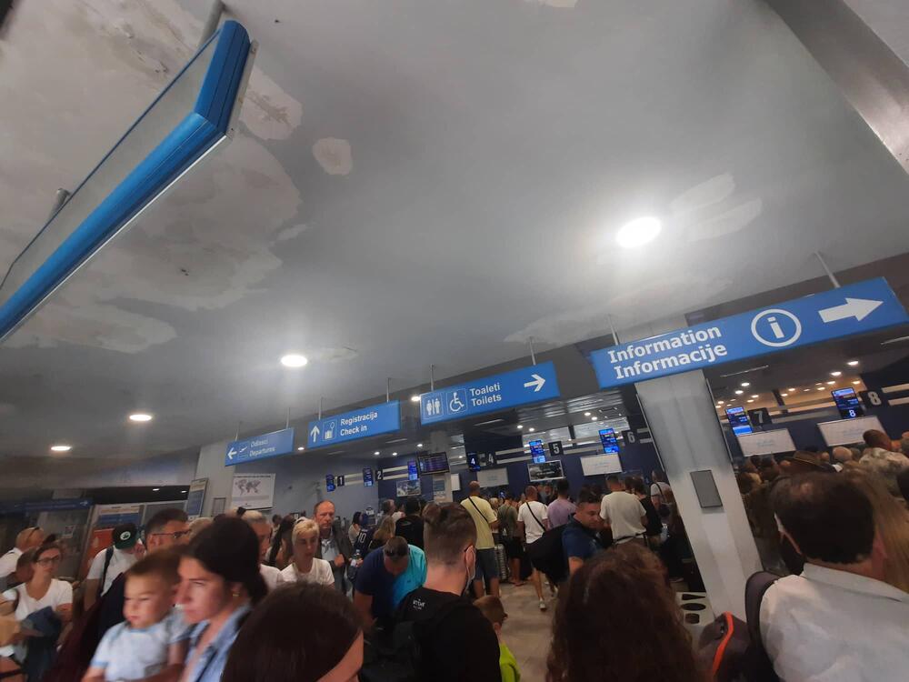 Er Srbija preusmerava avione sa aerodroma u Tivtu: Uslovi nisu bezbedni