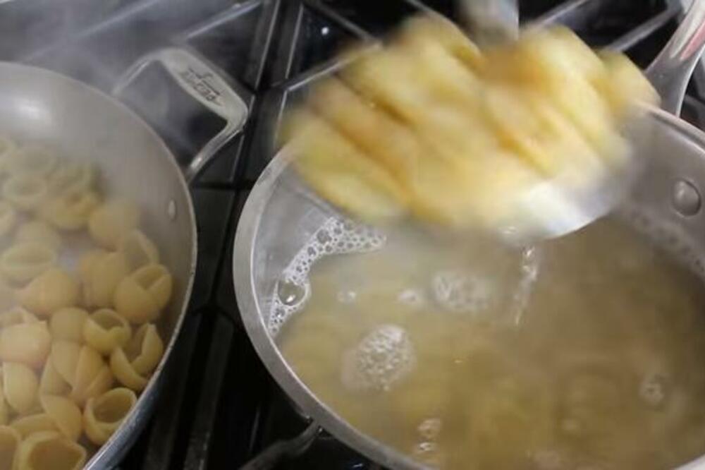 KUVAR PODELIO SAVET ZA PRIPREMU NAJBOLJE TESTENINE: Evo kad tačno treba dodati SO da bi bile kao u restoranu