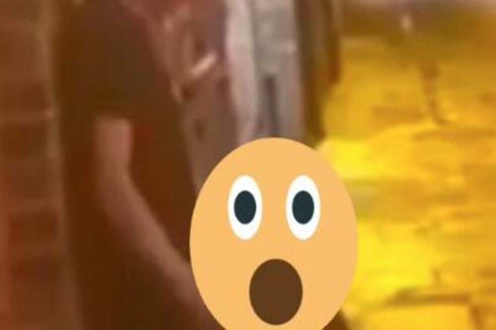 UPRAŽNJAVALI INTIMNI ODNOS NASRED ULICE PRED PROLAZNICIMA: Uradila mu to na kolenima (VIDEO 18+)