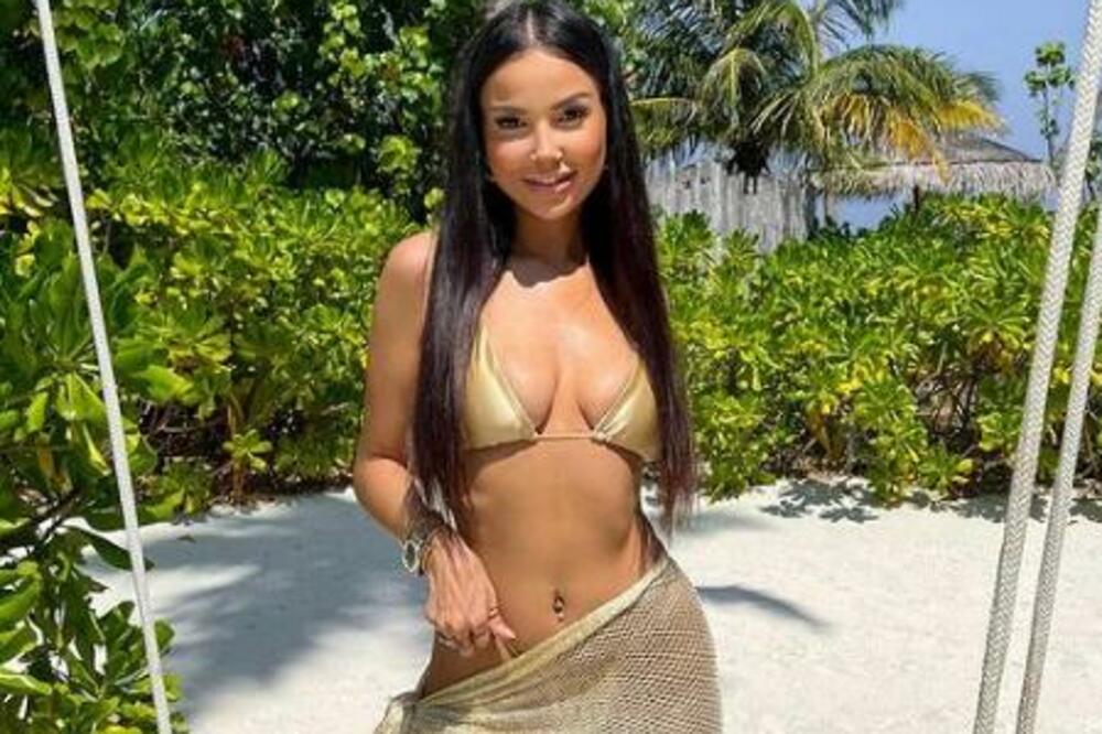 SALE ILIĆ PRISUSTVOVAO SPEKTAKLU! Zanosna crnka kapitenu CSKA priredila TRENUTAK za pamćenje! (VIDEO)