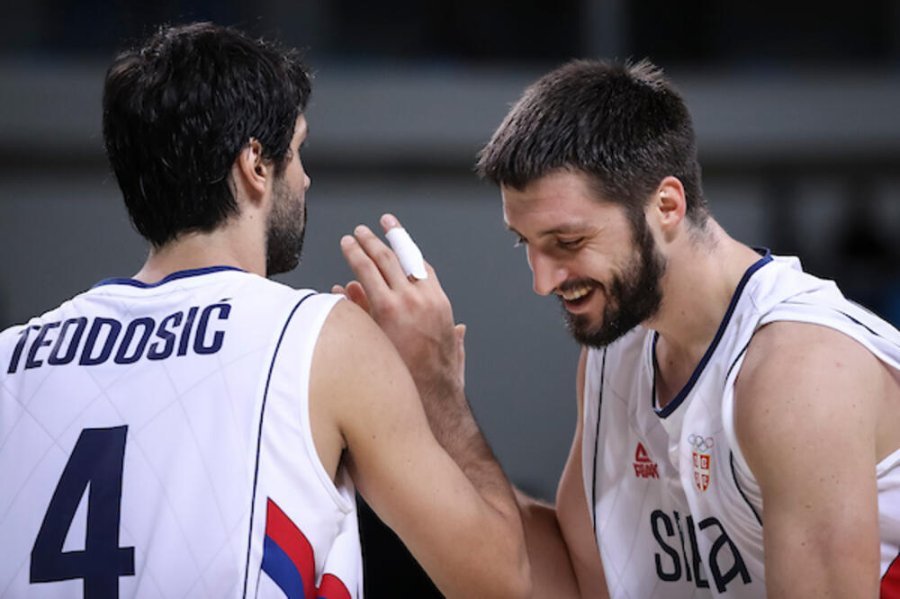 JAVIO SE SAIGRAČ IZ REPREZENTACIJE! Marković imao kratku poruku posle precrtavanja Miloša Teodosića! (FOTO)