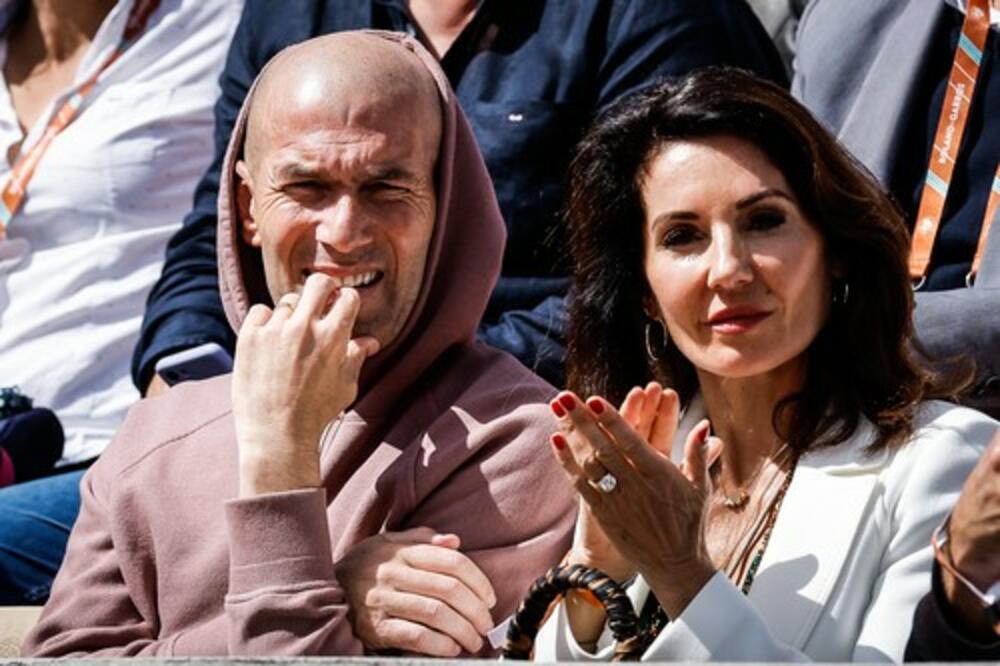 ZINEDIN ZIDAN JE NAJBOGATIJI ČOVEK NA SVETU! Letuje sa četvoricom sinova i suprugom, ne zna se ko je od koga LEPŠI