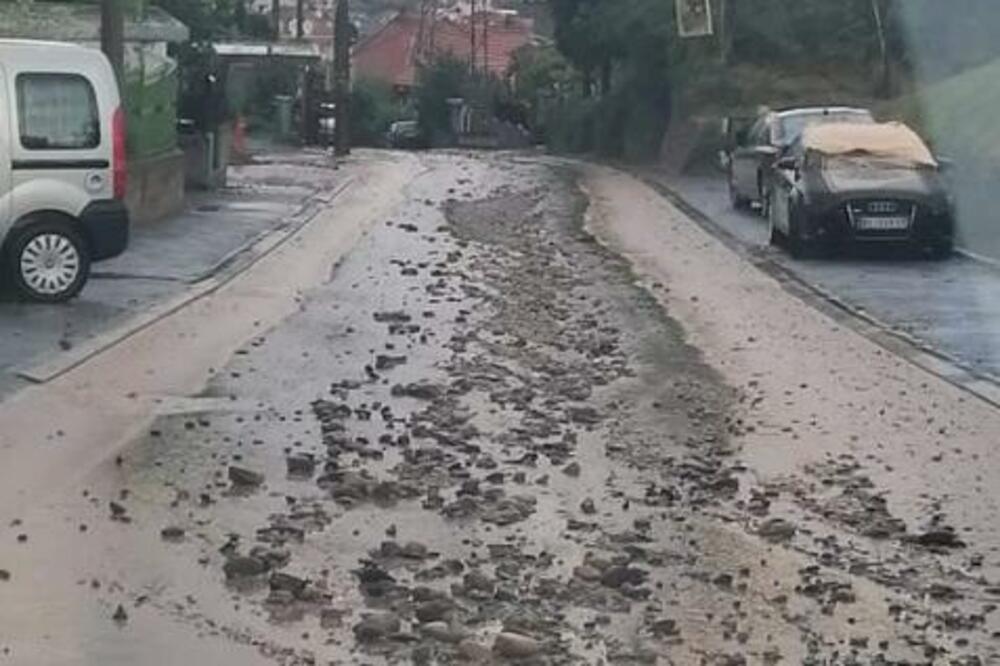 UŽASNI PRIZORI NEVREMENA U NIŠU! Automobili POD VODOM, grad veličine lešnika obasuo ULICE (FOTO)