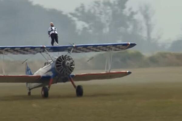 ARTRITIS JOJ NE MOŽE NIŠTA! Ova BAKA pomera GRANICE u 93. GODINI, pogledajte ČEGA se DOSETILA (VIDEO)