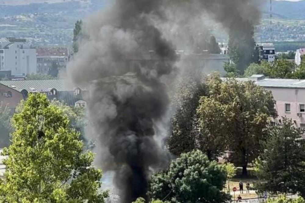 SEDMOČLANA PORODICA IZ NOVOG SADA OSTALA BEZ KROVA NAD GLAVOM: U trenu sve izgorelo! (FOTO)