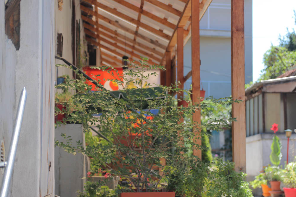 VESNA BILA NA ODMORU, A ONDA JE TELEFON POČEO DA ZVONI NEPRESTANO: Kad je saznala RAZLOG, poludela je