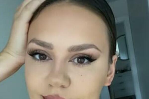 OVA ŽENA JE PRAVA LEPOTICA, A KADA SKINE ŠMINKU SVI ZANEME OD ŠOKA: Dobro se spremite da je VIDITE, HOROR! VIDEO