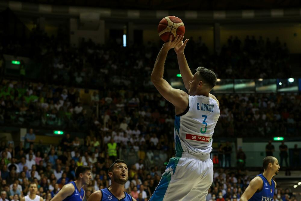 RAZGOVARAO SAM SA JOKIĆEM: Dragić otkrio šta mu je MVP NBA lige rekao o reprezentaciji Srbije!
