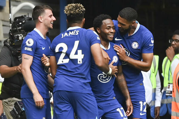 MILAN NESLAVNO IZGUBIO NA SAN SIRU! Čelsi ubedljiv sa igračem više!