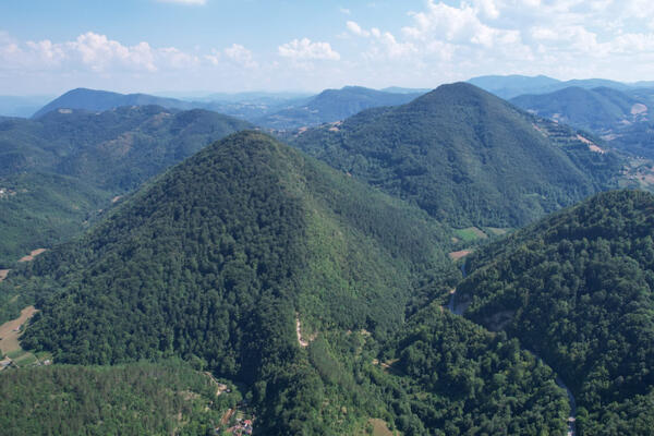 I MI PIRAMIDE ZA TRKU IMAMO! Mnogi kažu da su istovetne onima u Bosni, pogledajte i sami! (FOTO)