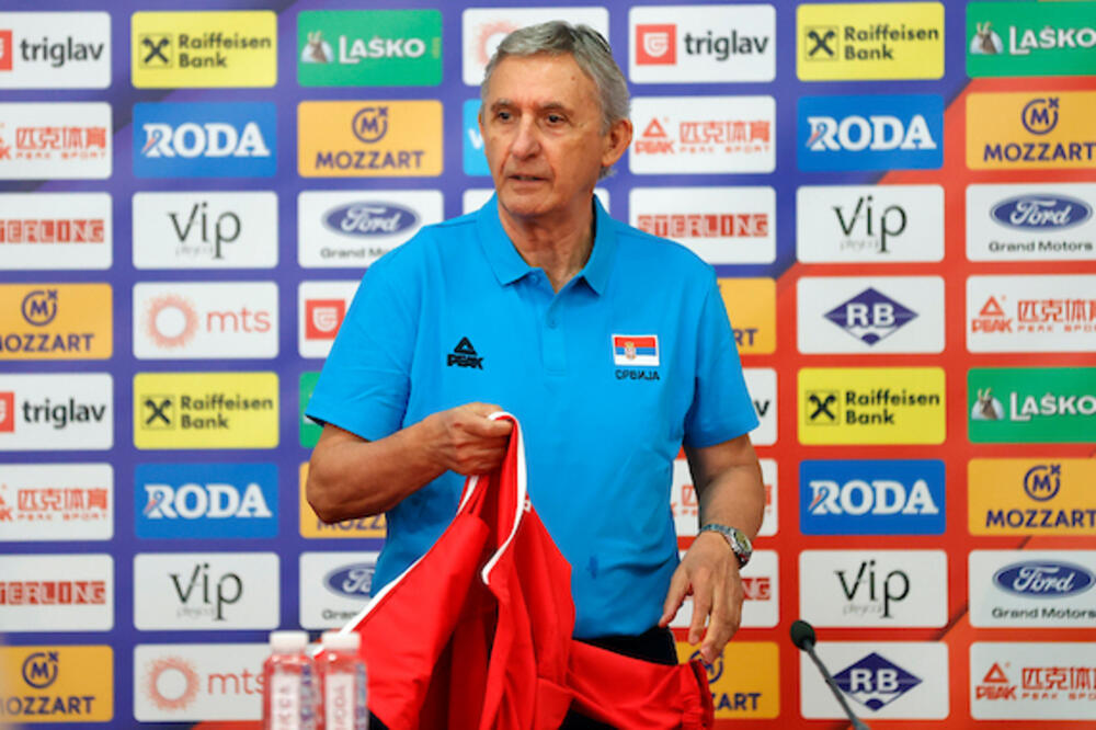 PEŠIĆ PRELOMIO: Veliki talenat priključuje se seniorskoj selekciji Srbije!