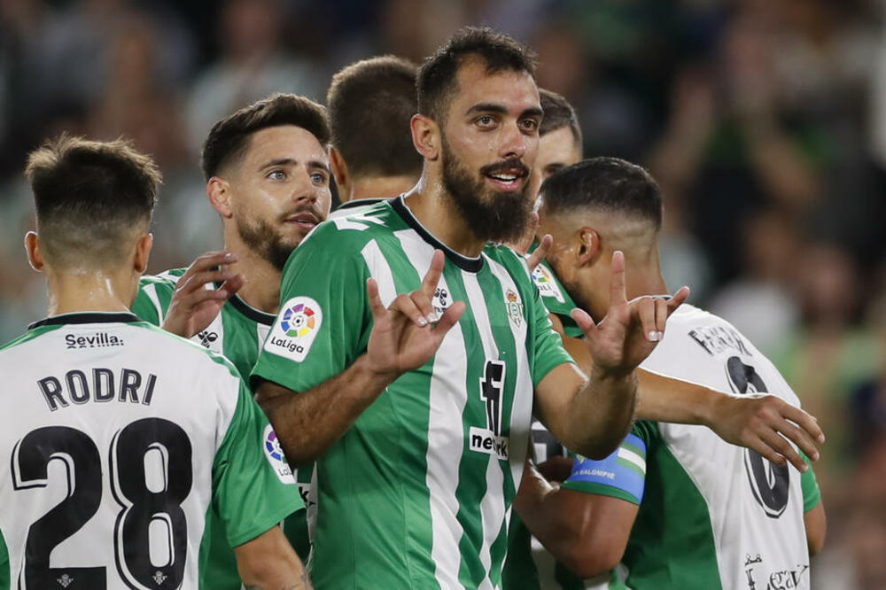 REAL BETIS KRENUO ŽESTOKO: Tri gola za tri boda, Donald "ubio" Elče!