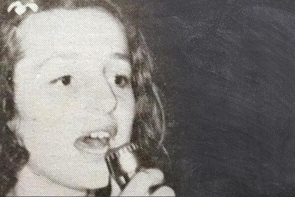 PREPOZNAJETE LI NAŠU VELIKU ZVEZDU I LEGENDU NARODNE MUZIKE? Promenila je ime, bila u vezi sa OŽENJENIM POLITIČAREM