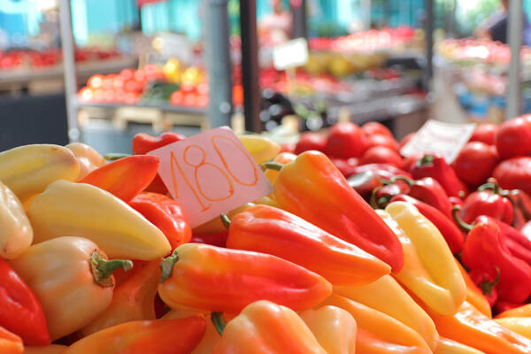 ŠOKANTNO OTKRIĆE NAUČNIKA! Nikako ne jedite ovo VOĆE I POVRĆE, EVO ZAŠTO JE OPASNO