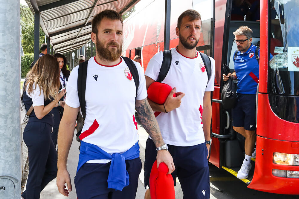 TRENING PA PRAVAC IZRAEL! Zvezda bez bitnog igrača napada Ligu šampiona! (FOTO)