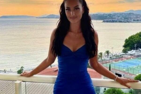 ĆERKA DRAGANE MIRKOVIĆ PROŠETALA DEKOLTE NA FESTIVALU: I to u NARODNOJ NOŠNJI, evo kako izgleda! (FOTO)