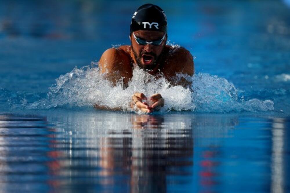 OD OVE OTROVŠTINE SU VAM CRVENE OČI U BAZENU: Nije hlor, šokiraćete se kada čujete o čemu je reč