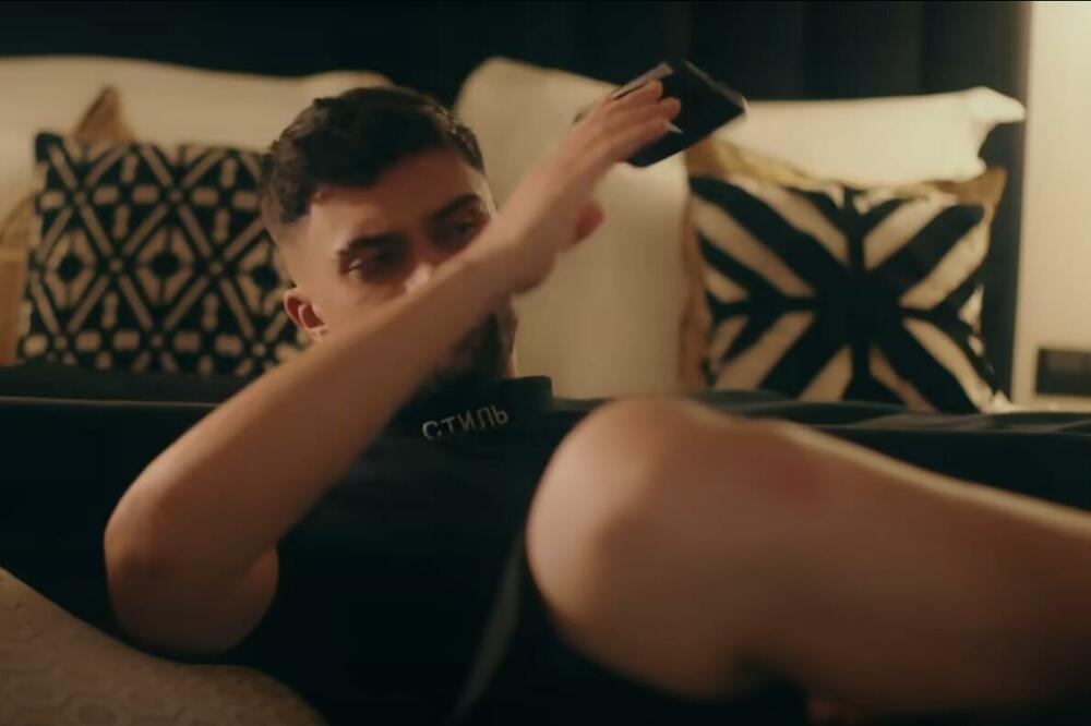 FUDBALER IZ REGIONA OTIŠAO U PEVAČE! Izbacio pesmu koja je postala hit, STIHOVI O LJUBAVI (VIDEO)