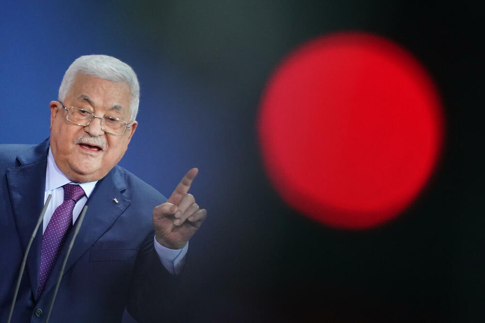 BELA KUĆA: Razočarani smo što Mahmud Abas ne veruje Sjedinjenim Državama!