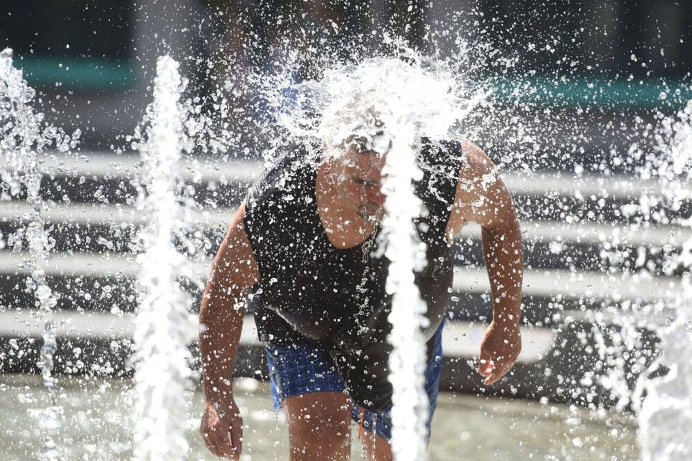 MUP Srbije izdal nujna SMS opozorila pred novim toplotnim valom