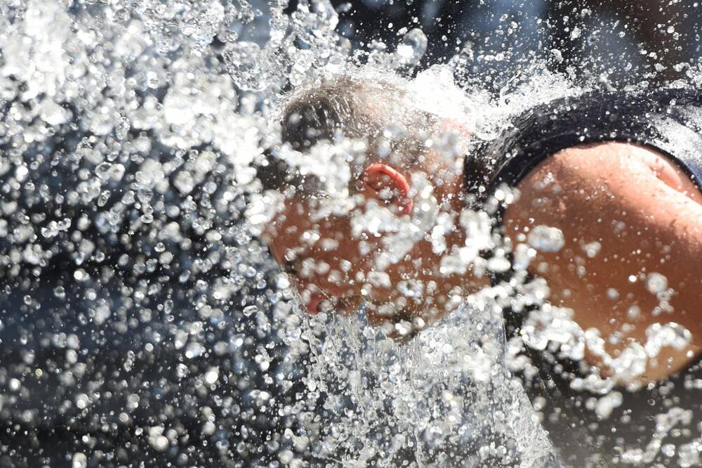 RHMZ izdao upozorenje na ove datume: Oni su ključni - paklene vrućine će nas totalno dokrajčiti