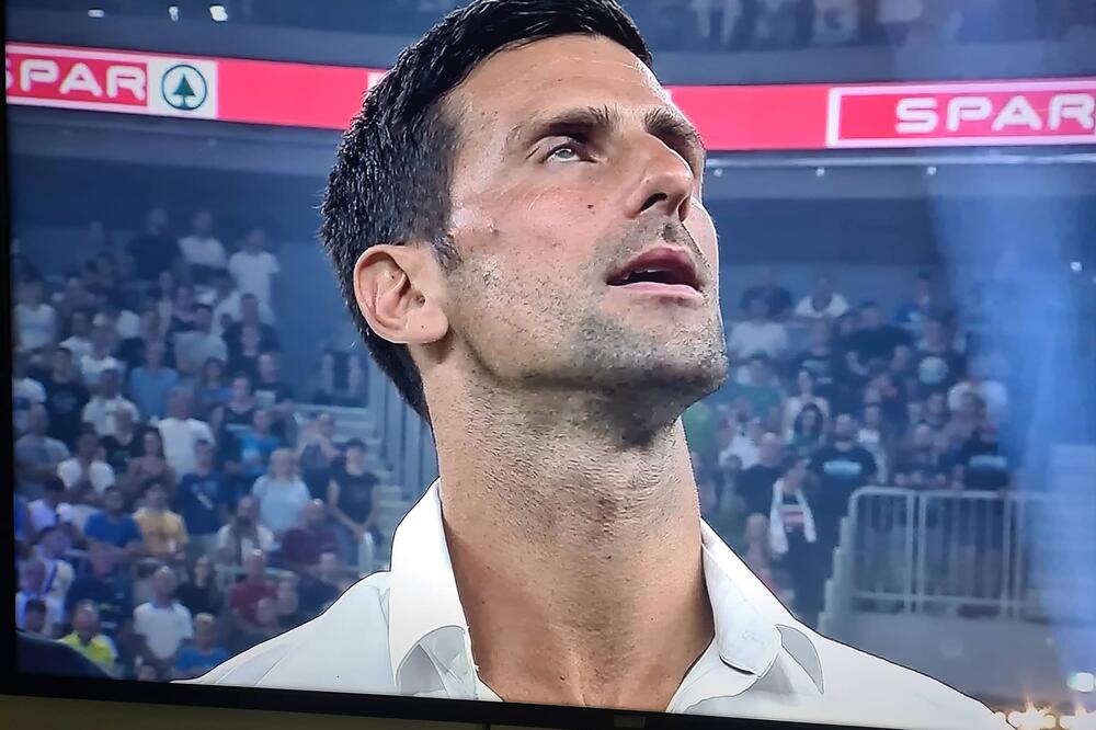 ZBOG OVOG SOKA NOVAK ĐOKOVIĆ UVEK POBEĐUJE! Razotkrio svoju TAJNU, uzima ga odmah UJUTRU (RECEPT)