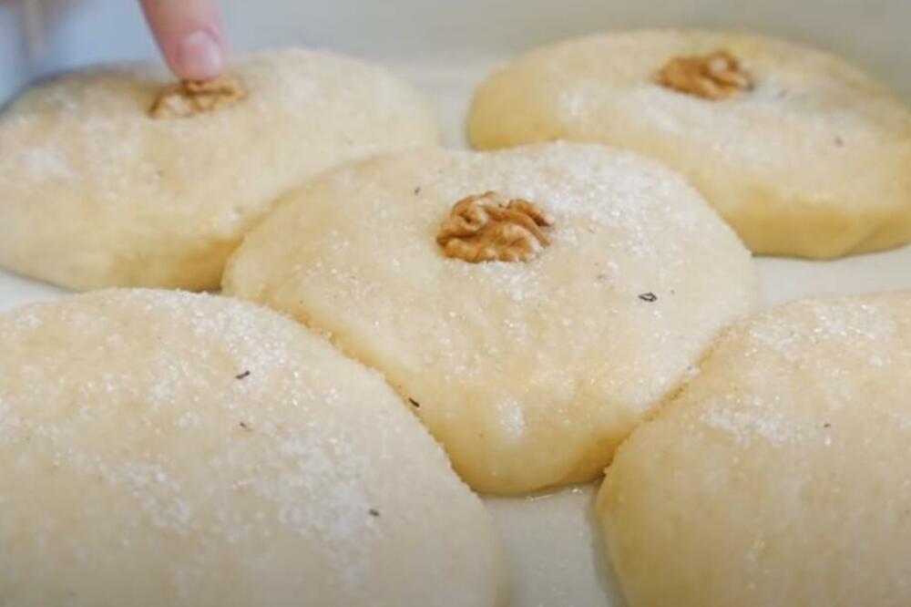 RECEPT ZA SIROTINJSKI KOLAČ KOJI SU NAŠI STARI OBOŽAVALI: Starinske GURABIJE se TOPE U USTIMA, probajte ih