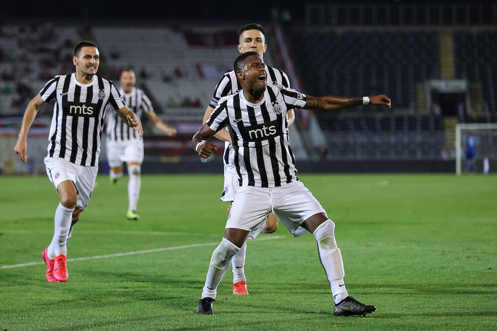 "I DALJE SANJAM PROMAŠAJ PROTIV KELNA"! Andrade izneo očekivanja oko Šerifa, a spomenuo i večiti derbi (FOTO)