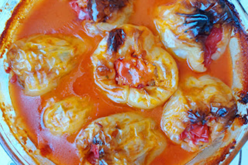 OVAKO TURCI SPREMAJU PUNJENE PAPRIKE: Ukusnije su od NAŠIH, tajna se KRIJE u SOSU, domaćice će ODLEPITI (RECEPT)