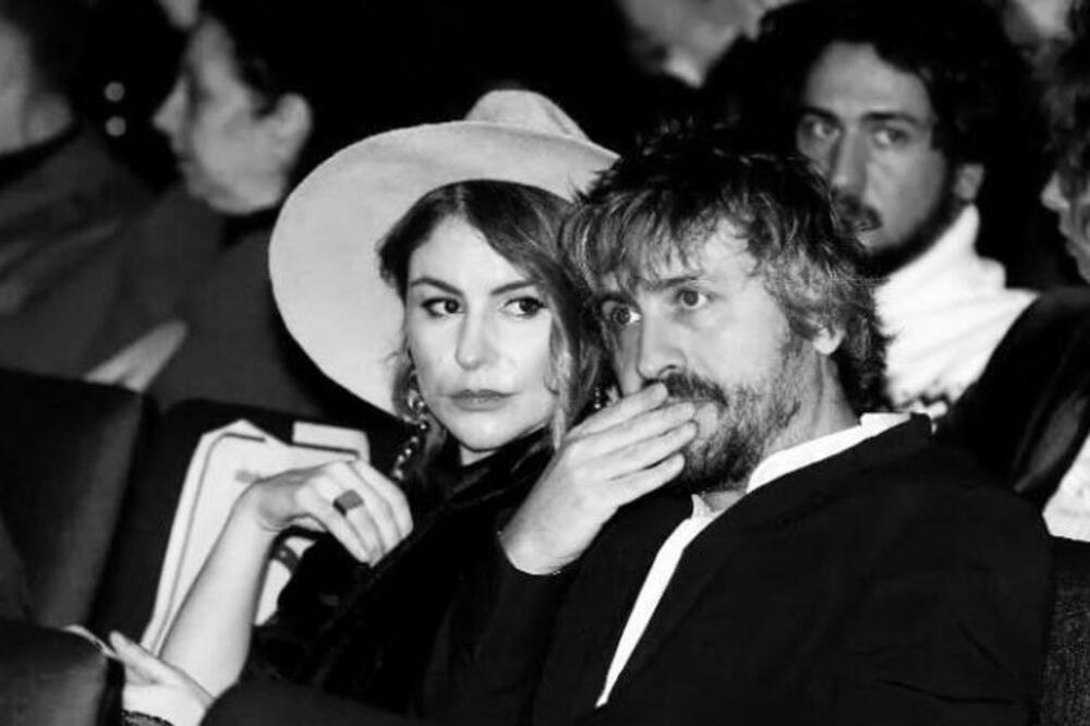 MLADINA VENČANICA NIKAD KRAĆA: Stigle prve fotografije venčanja Baneta Trifunovića! (FOTO)