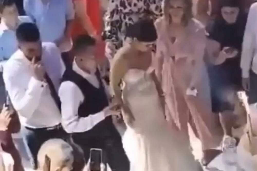 NA SVADBU MU JE DOŠAO DIREKTOR A KADA SU VIDELI NJEGOV POKLON, NASTAO JE MUK: O venčanju u Crnoj Gori bruji Balkan