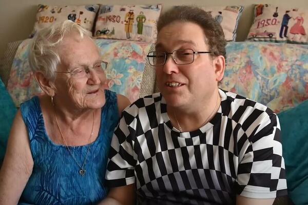 U BRAKU JE SA 40 GODINA STARIJOM ŽENOM: Ljudi PADAJU u TRANS kad ih vide, PRVO što pomisle je OVO! (VIDEO)