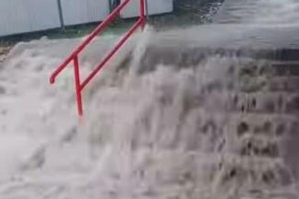 GEJZIR U ŽARKOVU, VODOPAD U TIRŠOVOJ! Padavine NE PRESTAJU, SCENE SU HOROR!