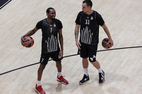 PALI SE MAŠINA! Partizan RAZBIO Lokomotivu u VTB Superkupu!